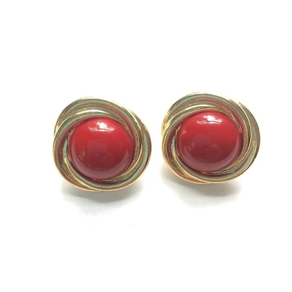 Vintage Trifari Glass Carnelian Cabochon Post Round Swirled Gold Tone Earrings